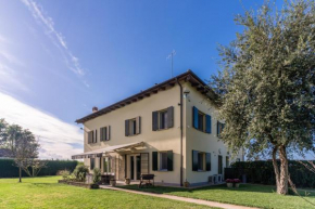 F Tale country house